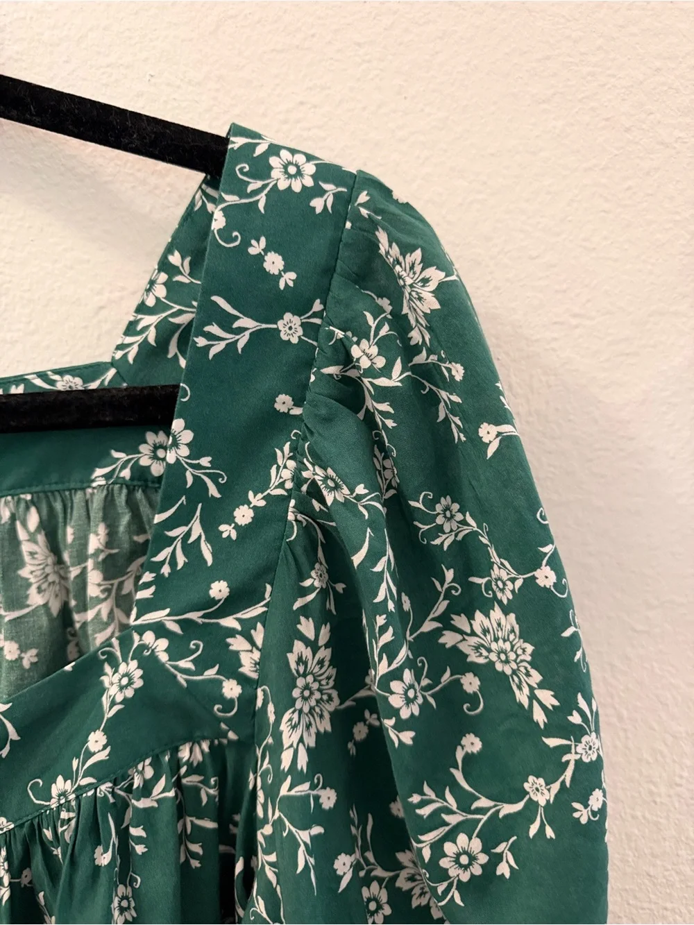 LOFT Green Floral Square-Neck Puff Sleeve Blouse